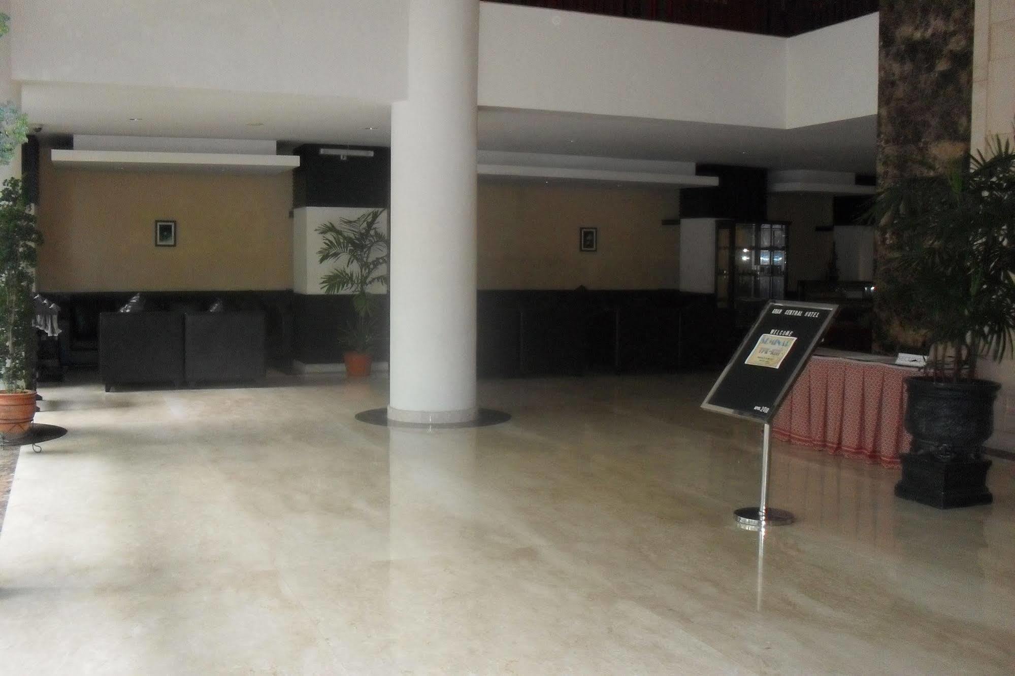 Hotel Gran Central Manado Exterior photo